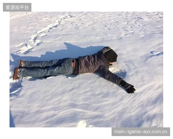 世界冠军在雪地裸奔训练：突破极限的秘密武器